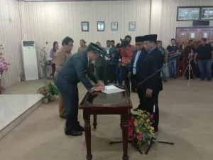 Bupati lantik rettob jadi penjabat sekda malra