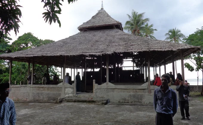 Gambar 2 masjid tahayad di pulau tayando dokumen pribadi