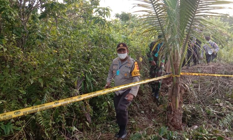 Kapolres bersama dandim saat terjun langsung ke lokasi tkp