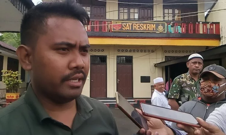 Keterangan pers ph rahayaan di sat reskrim polres malra