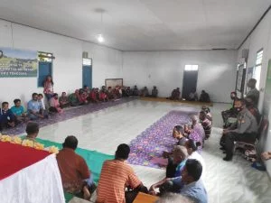 Suasana jalanya sidang adat kei di ohoi ler ohoilim kei besar