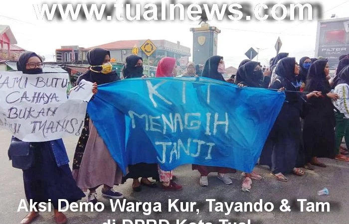 Aksi demo warga ktt di dprd kota tual