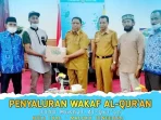 Walikota tual, adam rahayaan,didampingi wakil walikota tual, usman tamnge bersama sekretaris daerah ( sekda ) kota tual, a. Yani renuat, diruang kerja walikota tual, senin (17/5/2021), menerima 3. 000 muhaf al – qur’an dari badan wakaf al-qur'an (bwa), melalui forum tokoh dan umat islam kei ( from kei ) dan pemuda hijrah kei