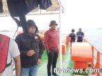 Ketua dprd kota tual menuju lokasi tenggelamnya speadboat