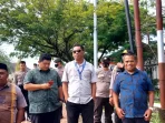 Fraksi-indonesia-maju-ketika-sambangi-para-pendemo-rabu-siang