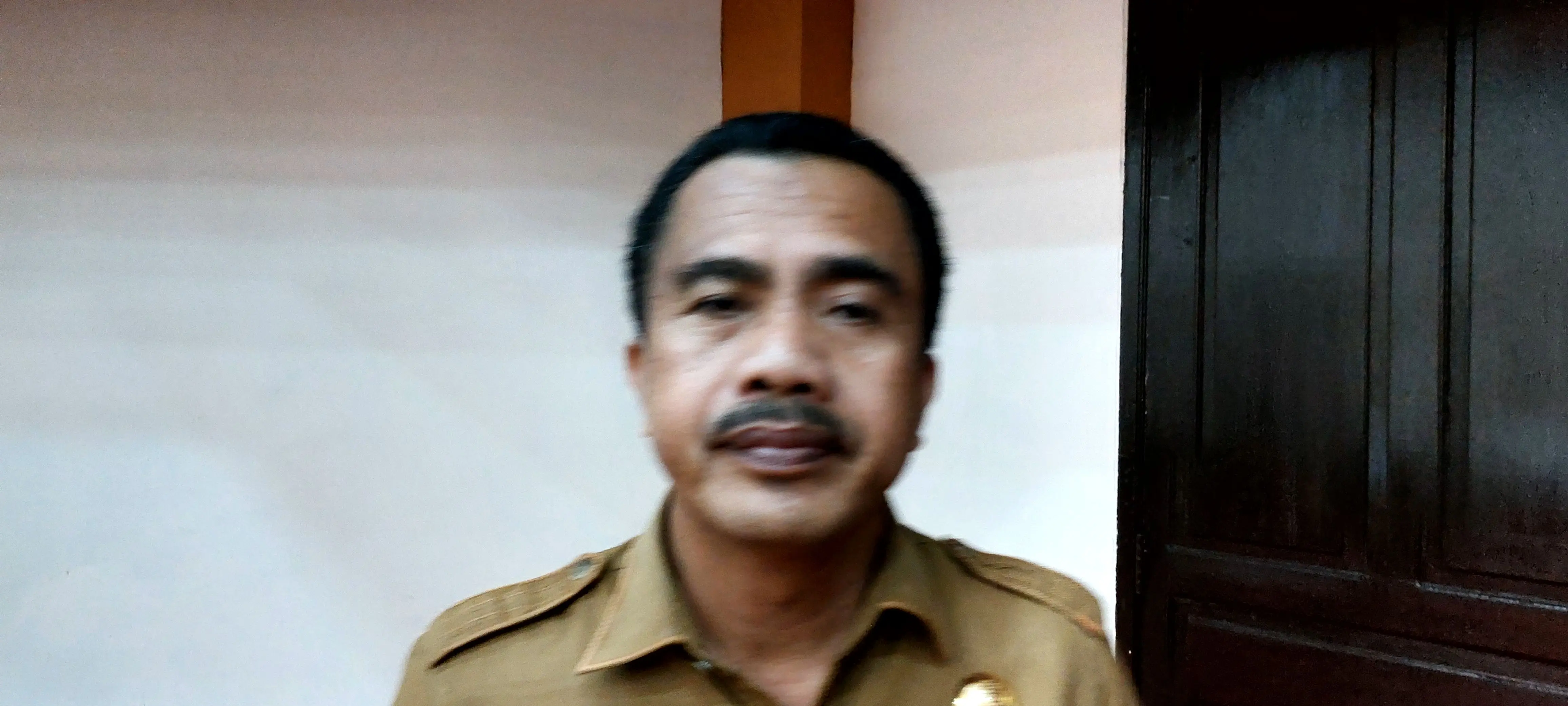 Kepala dinas pmd kota tual, gufroni rahanyamtel