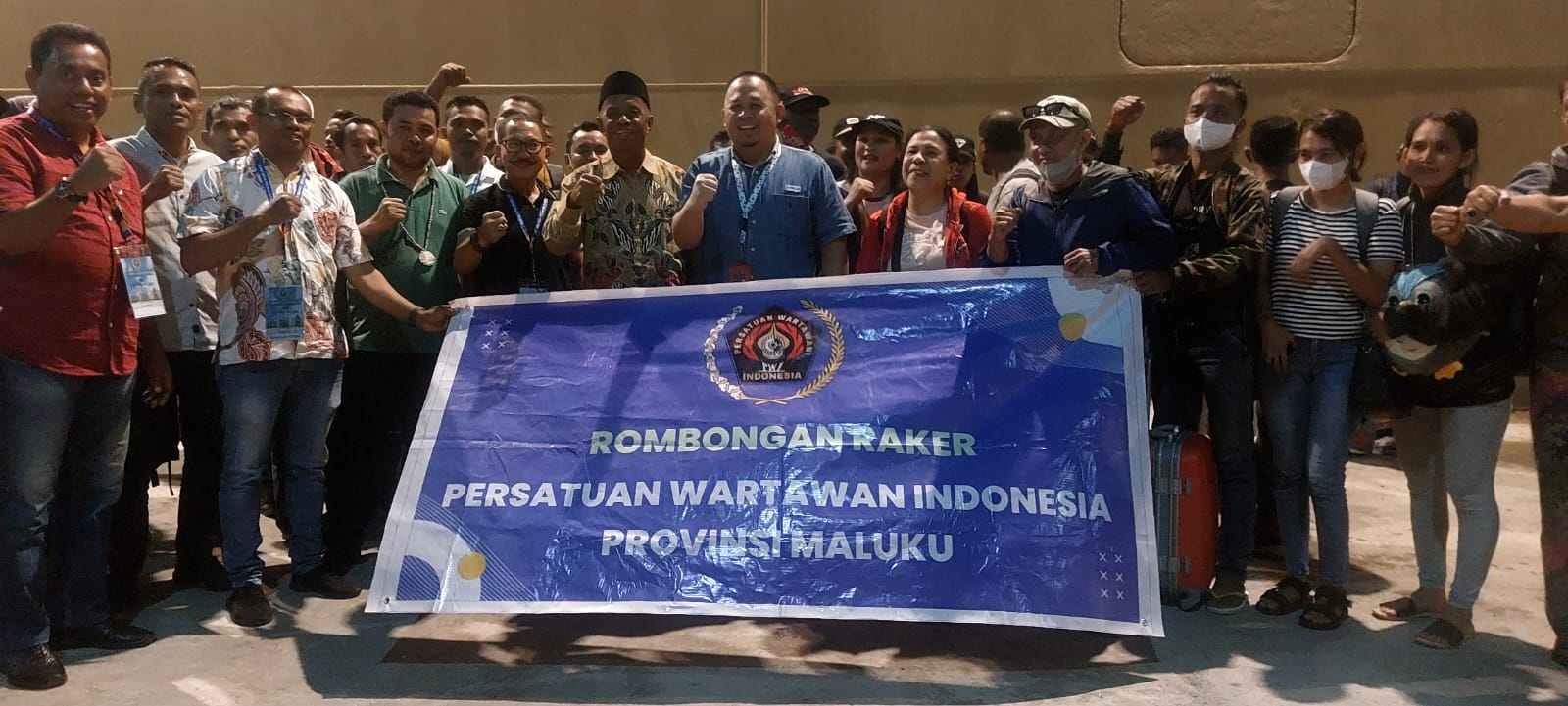 Rombongan pwi provinsi maluku yang tiba di pelabuhan tual, dengan kapal pelni km.. Ngapulu, minggu malam 20 agustus 2023, pukul 11. 30 wit